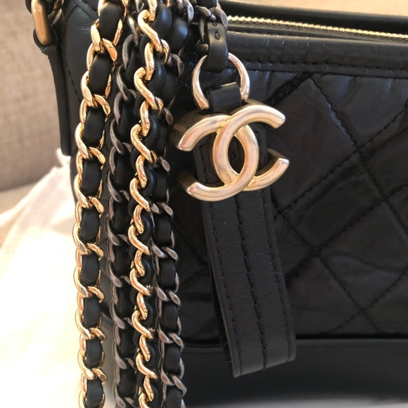 Authentic CHANEL Small Gabrielle Hobo Black Bag - Picture 4 of 8